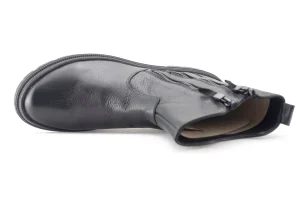 Ara Dover - Black