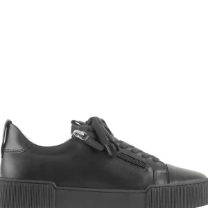 Blade - Black