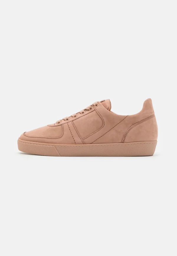 3-100322 Dusty Rose